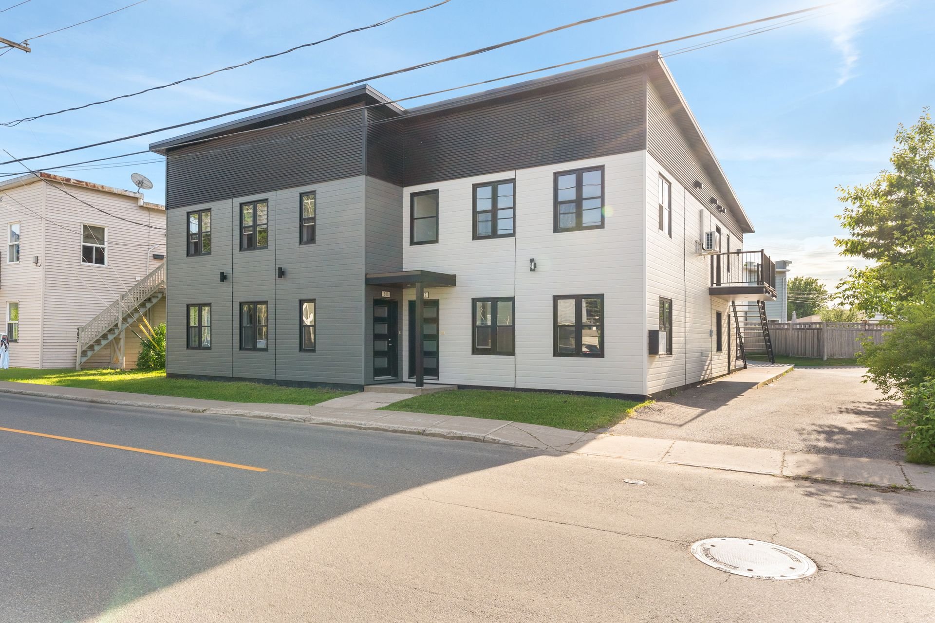 MLS: 27396342