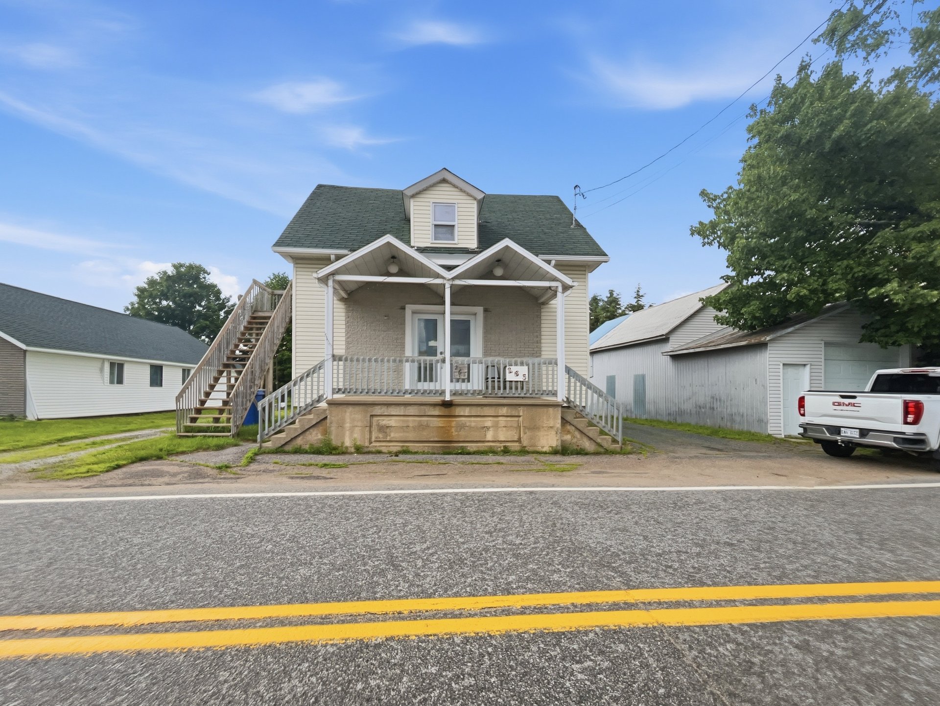 MLS: 20460525