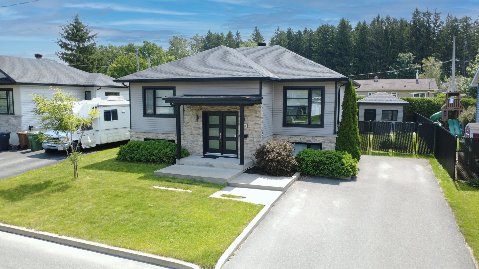 MLS: 12236365