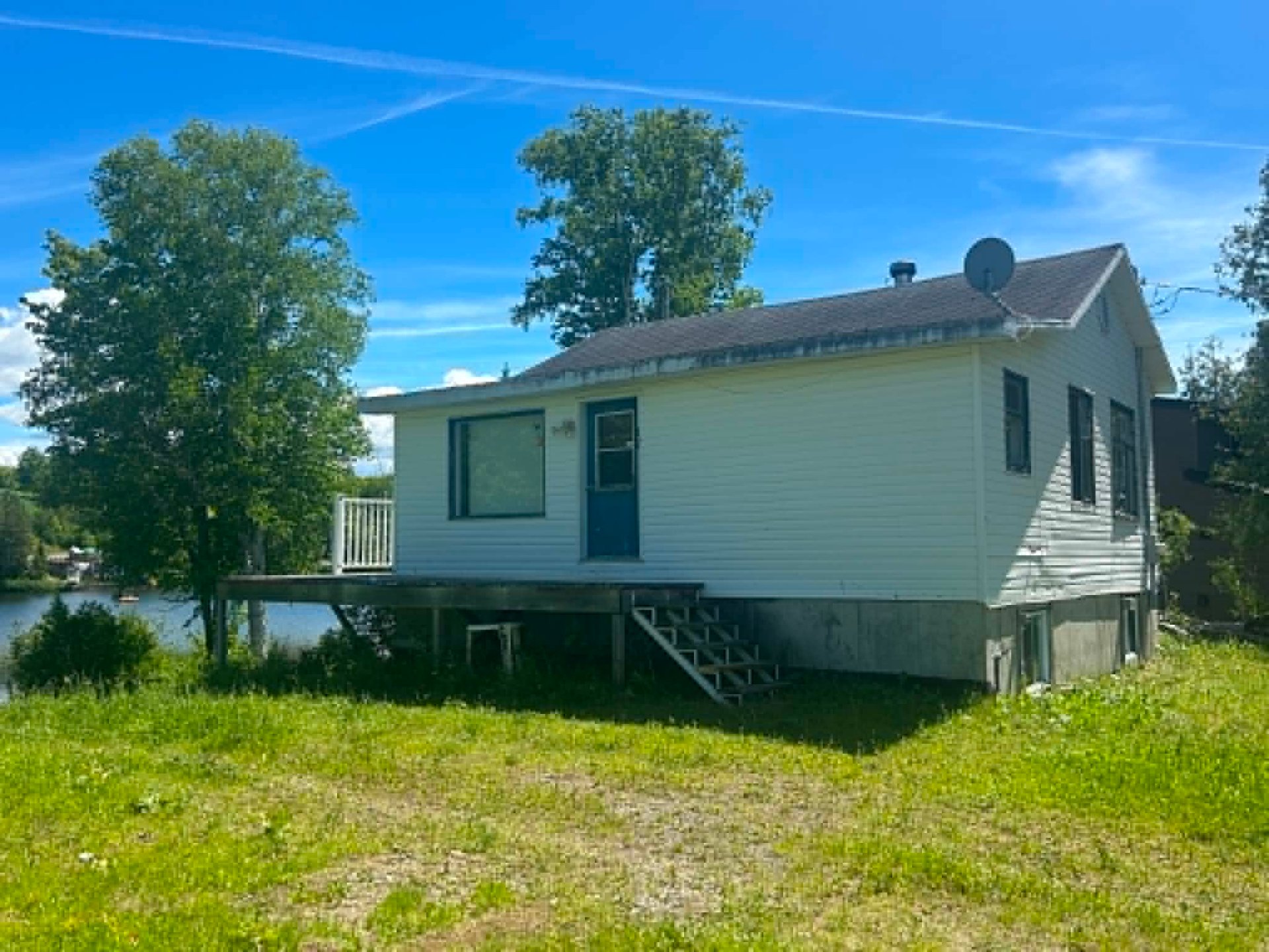 MLS: 25341922