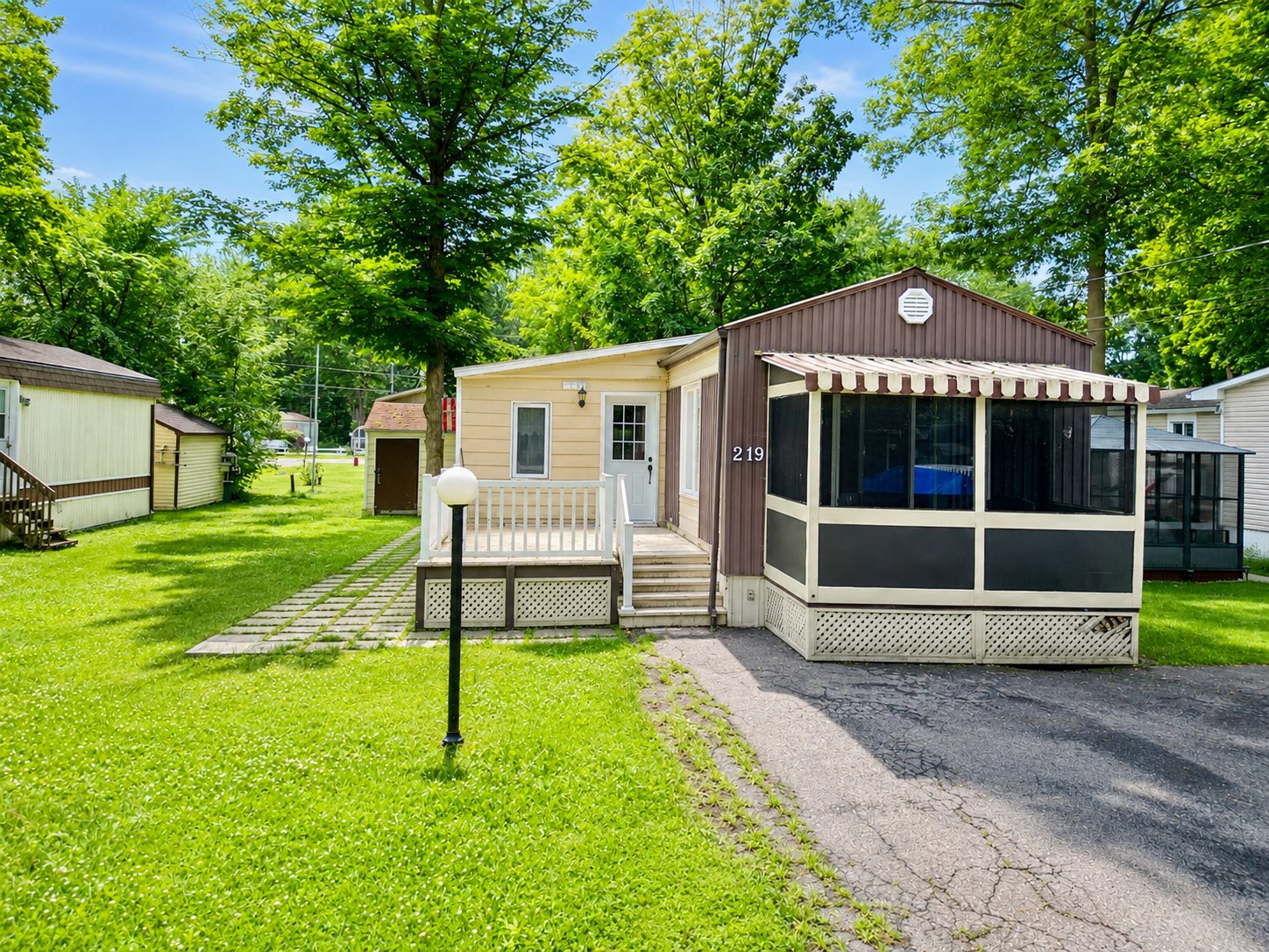 MLS: 26095620