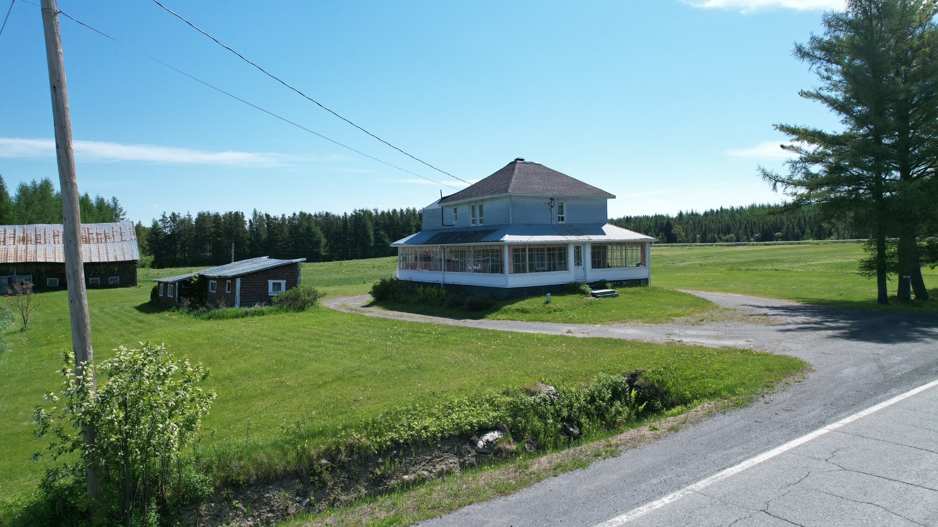 MLS: 20047646