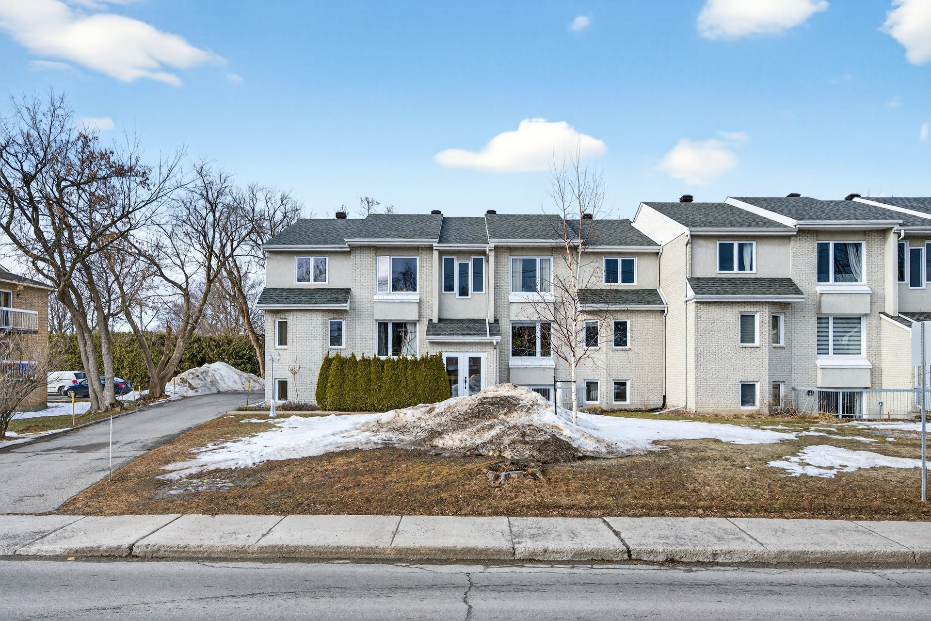 MLS: 15849827
