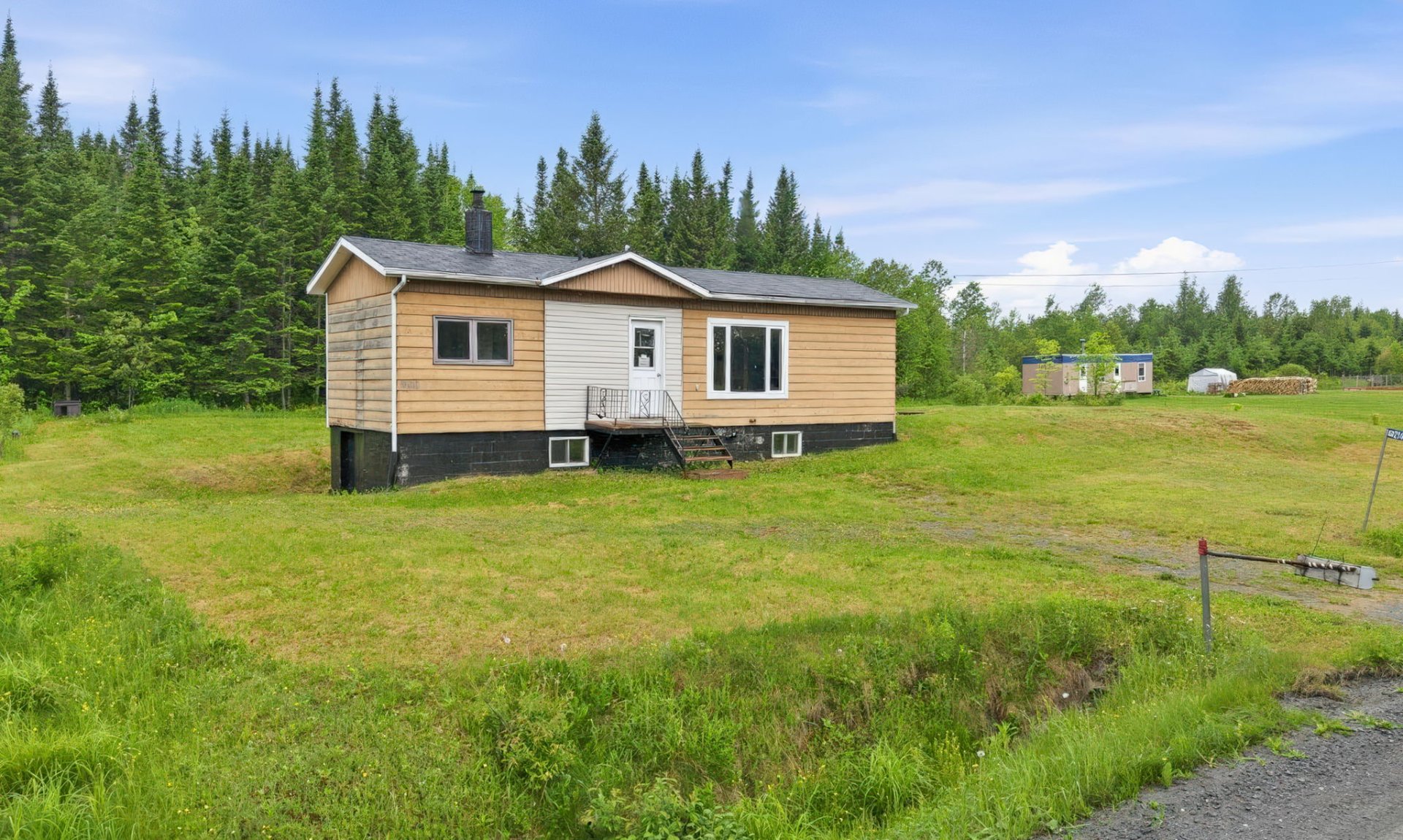 MLS: 19542392