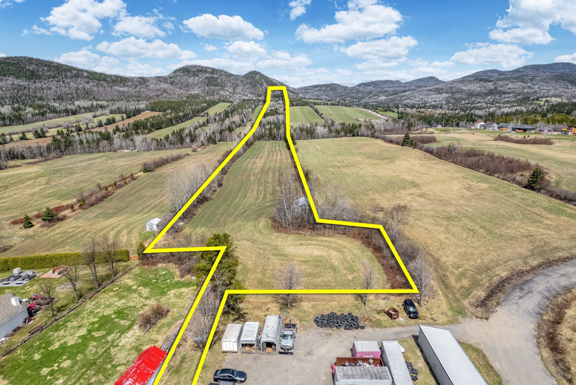 MLS: 27640153