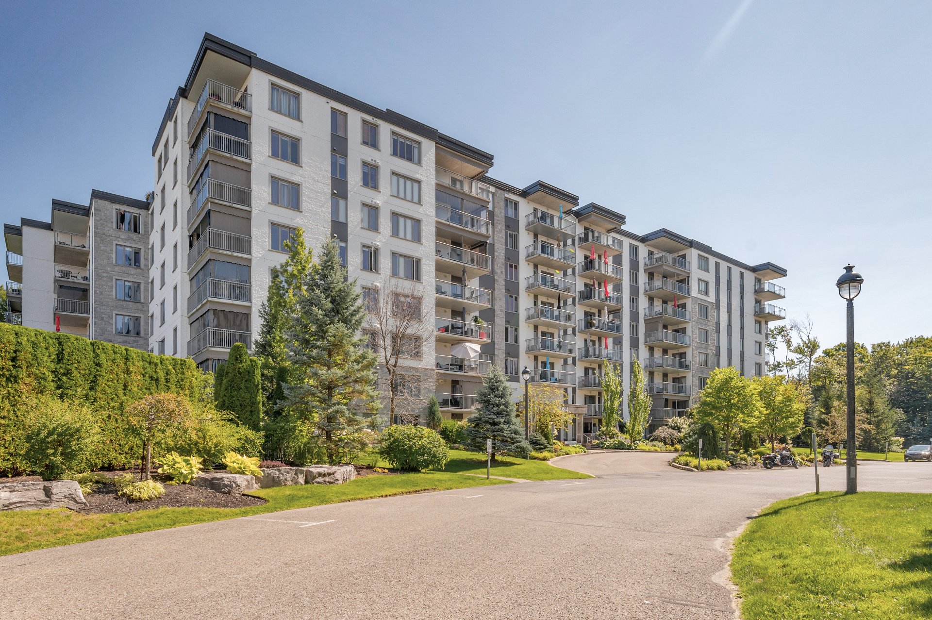 MLS: 25069397