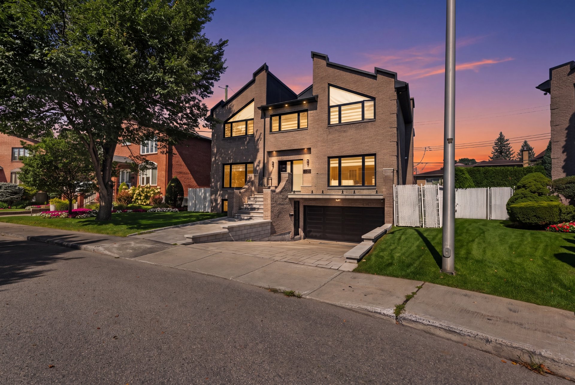 MLS: 24994950
