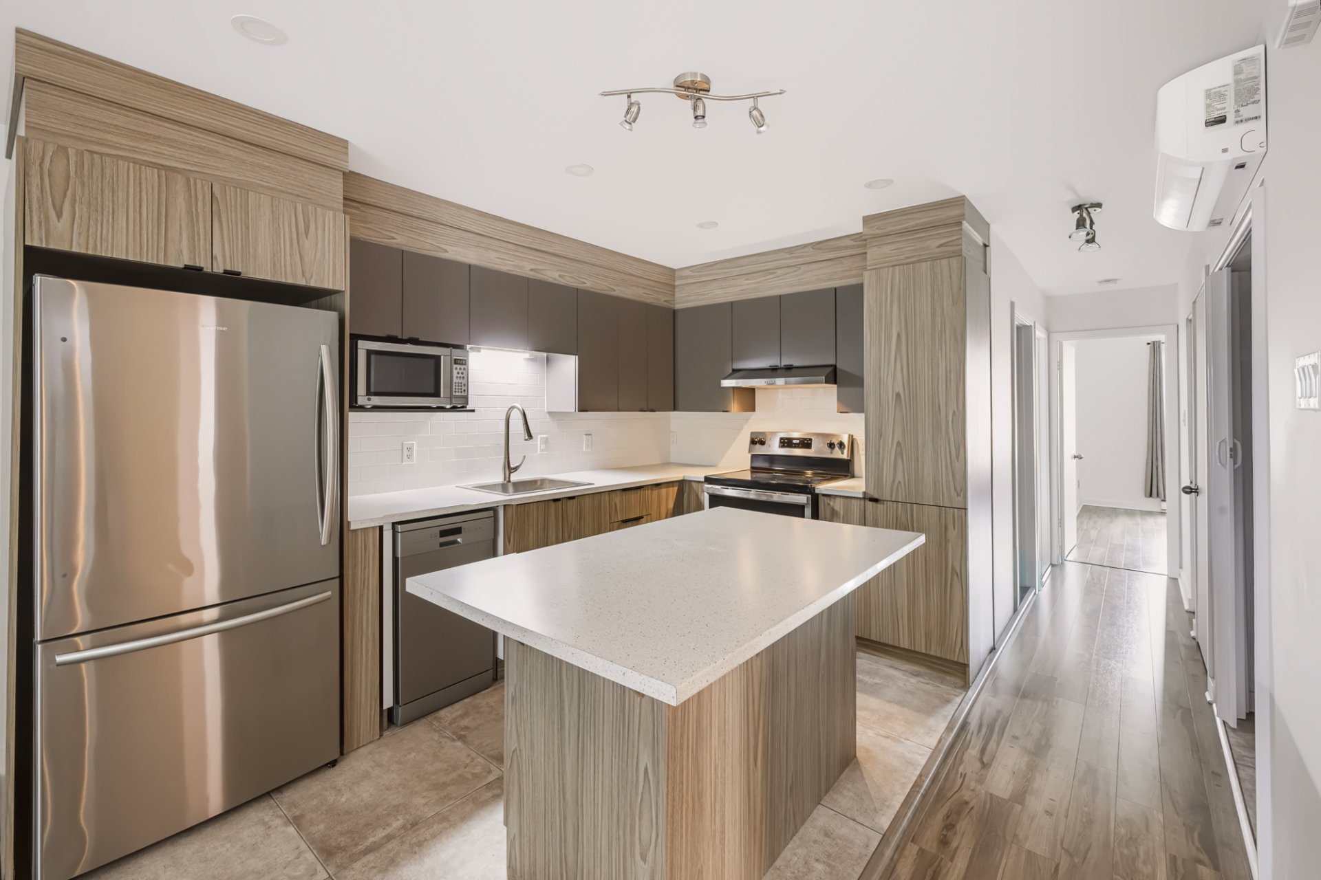 MLS: 20946630