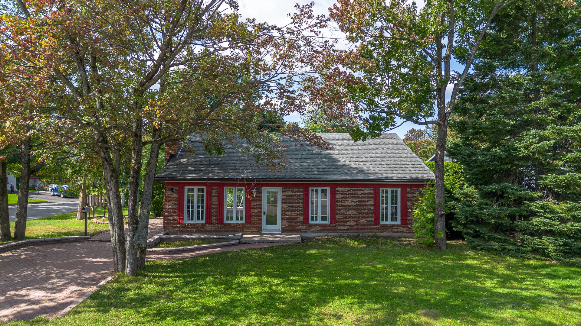MLS: 28166479