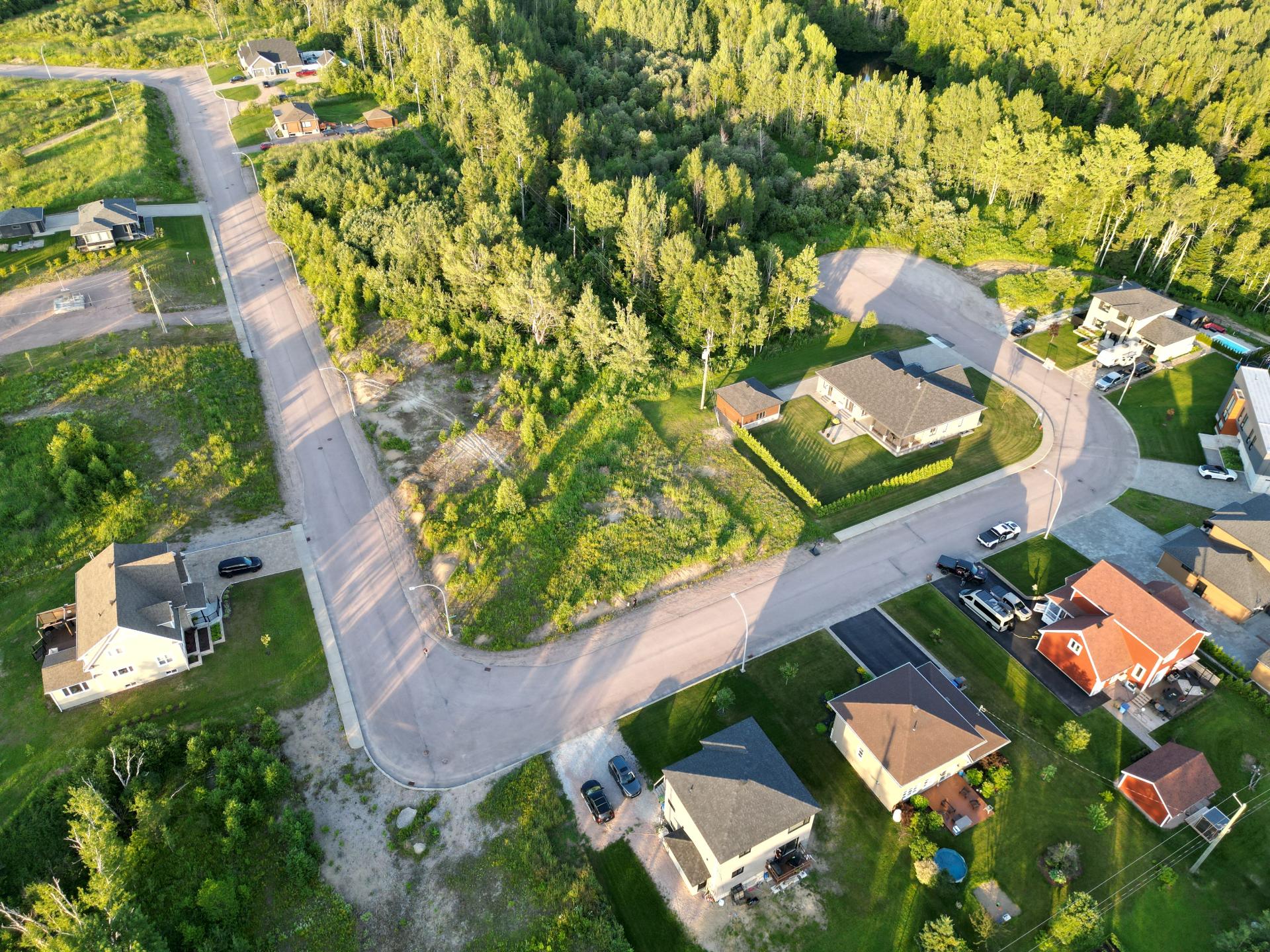 MLS: 25046962