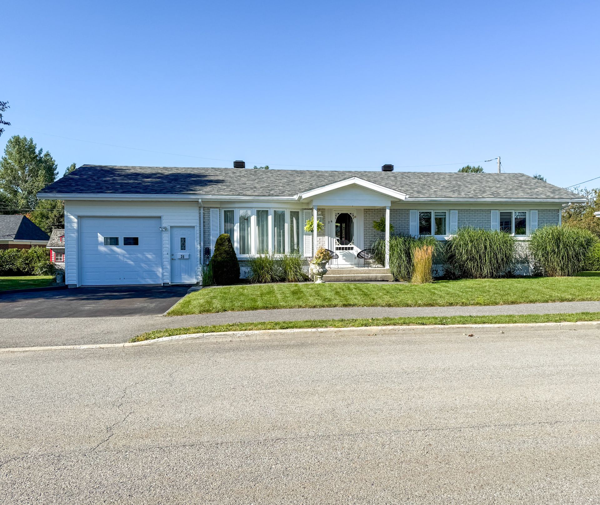 MLS: 26683545
