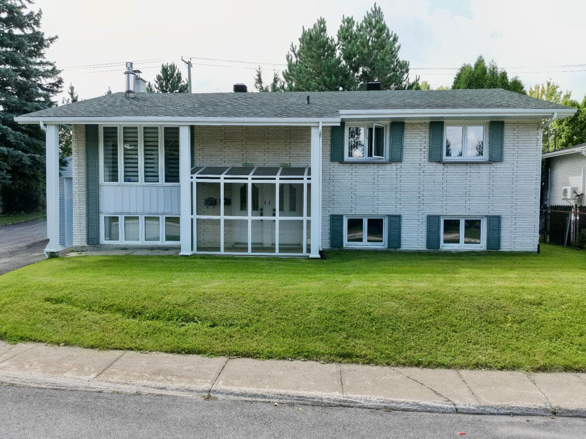 MLS: 25383688