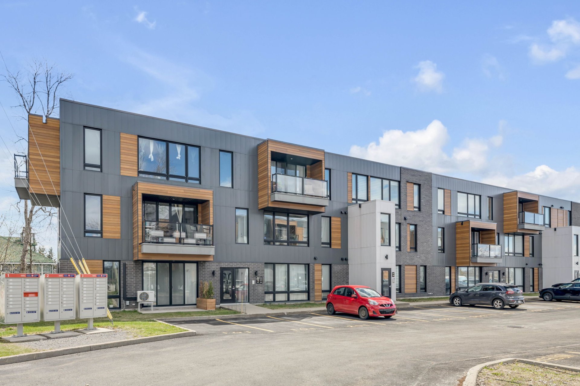 MLS: 9512297