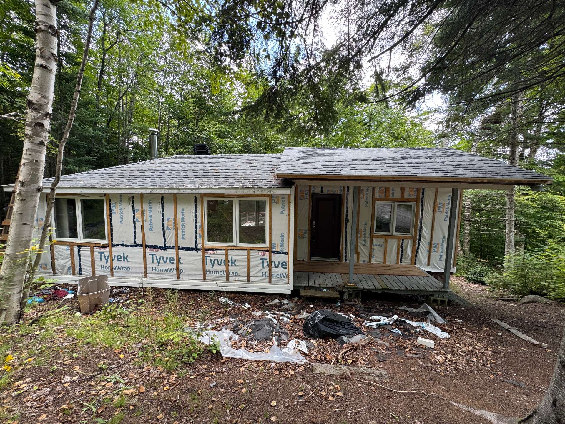 MLS: 25007178