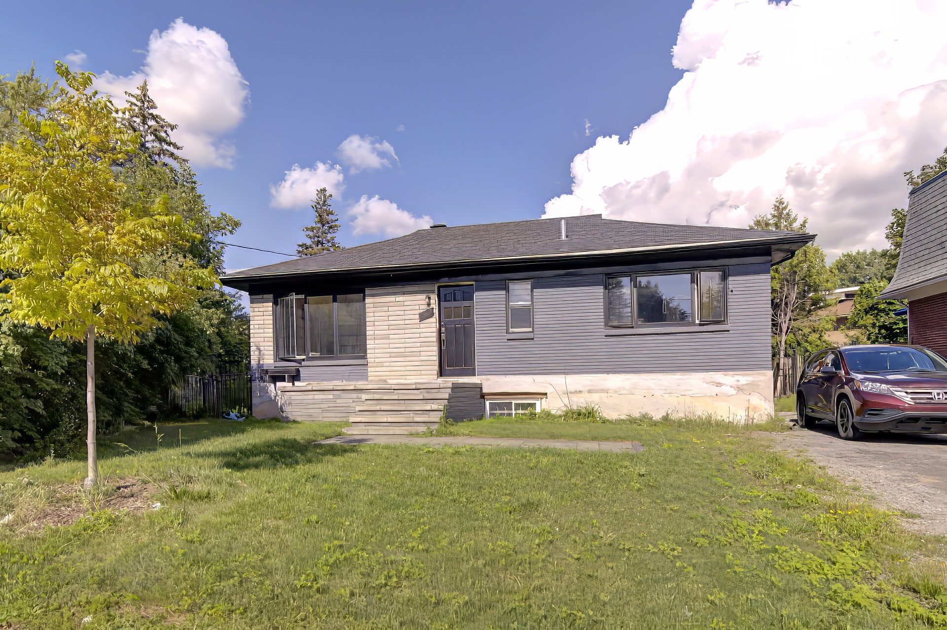 MLS: 23064245