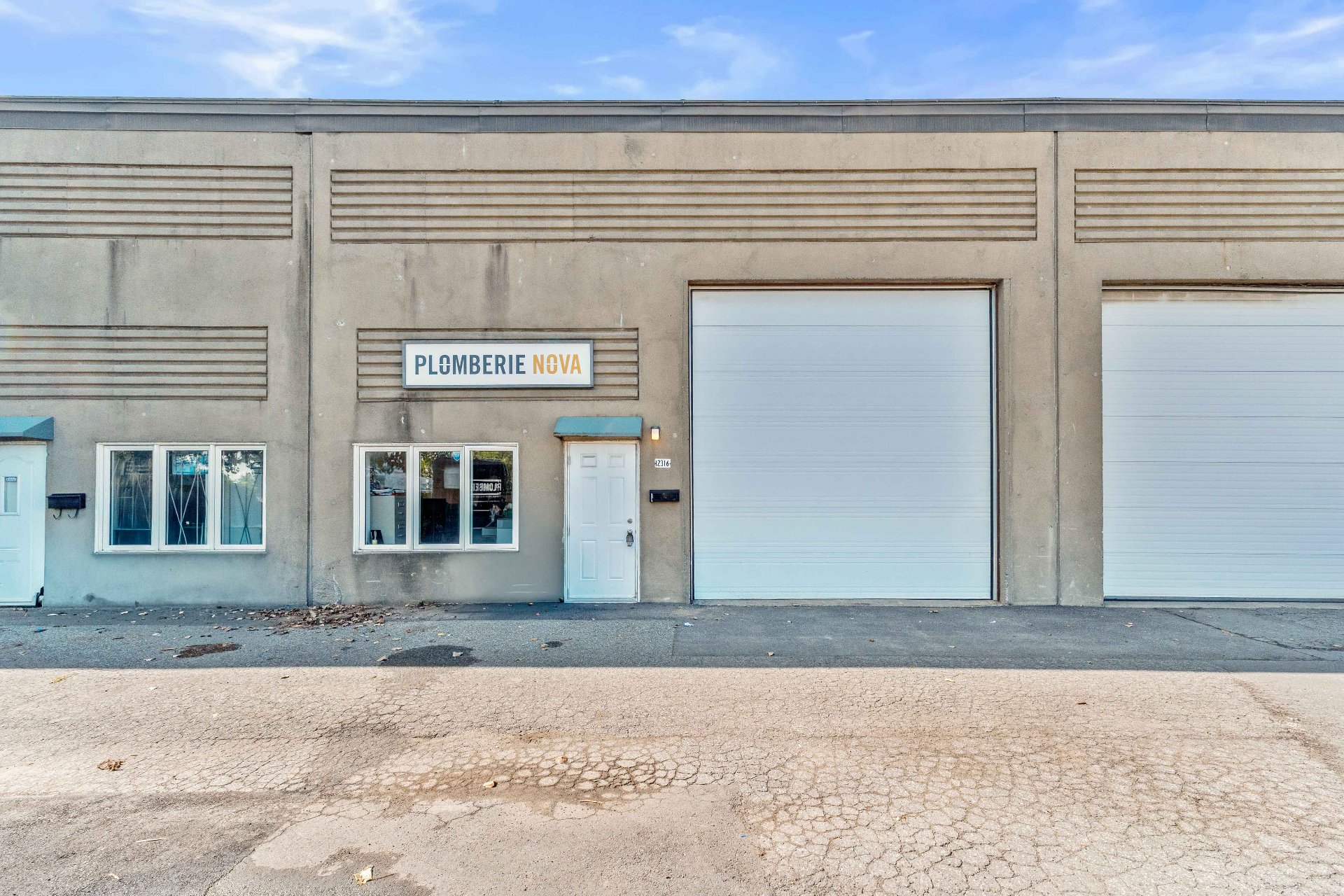MLS: 21514613