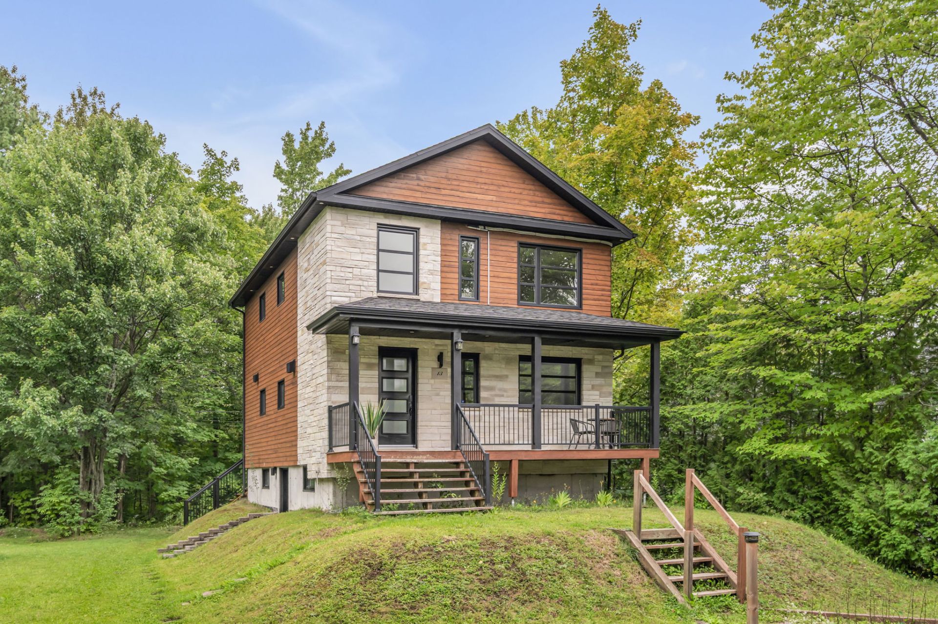 MLS: 28060881