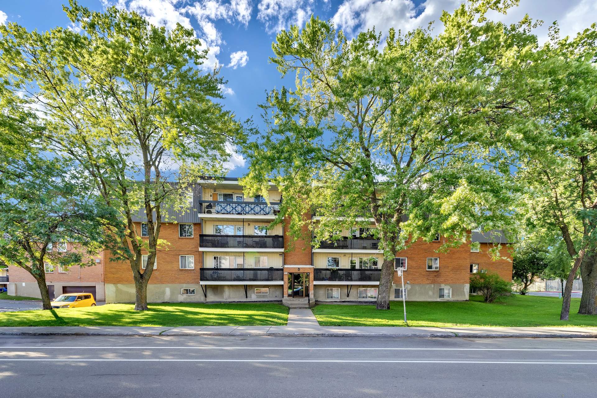 MLS: 17350893