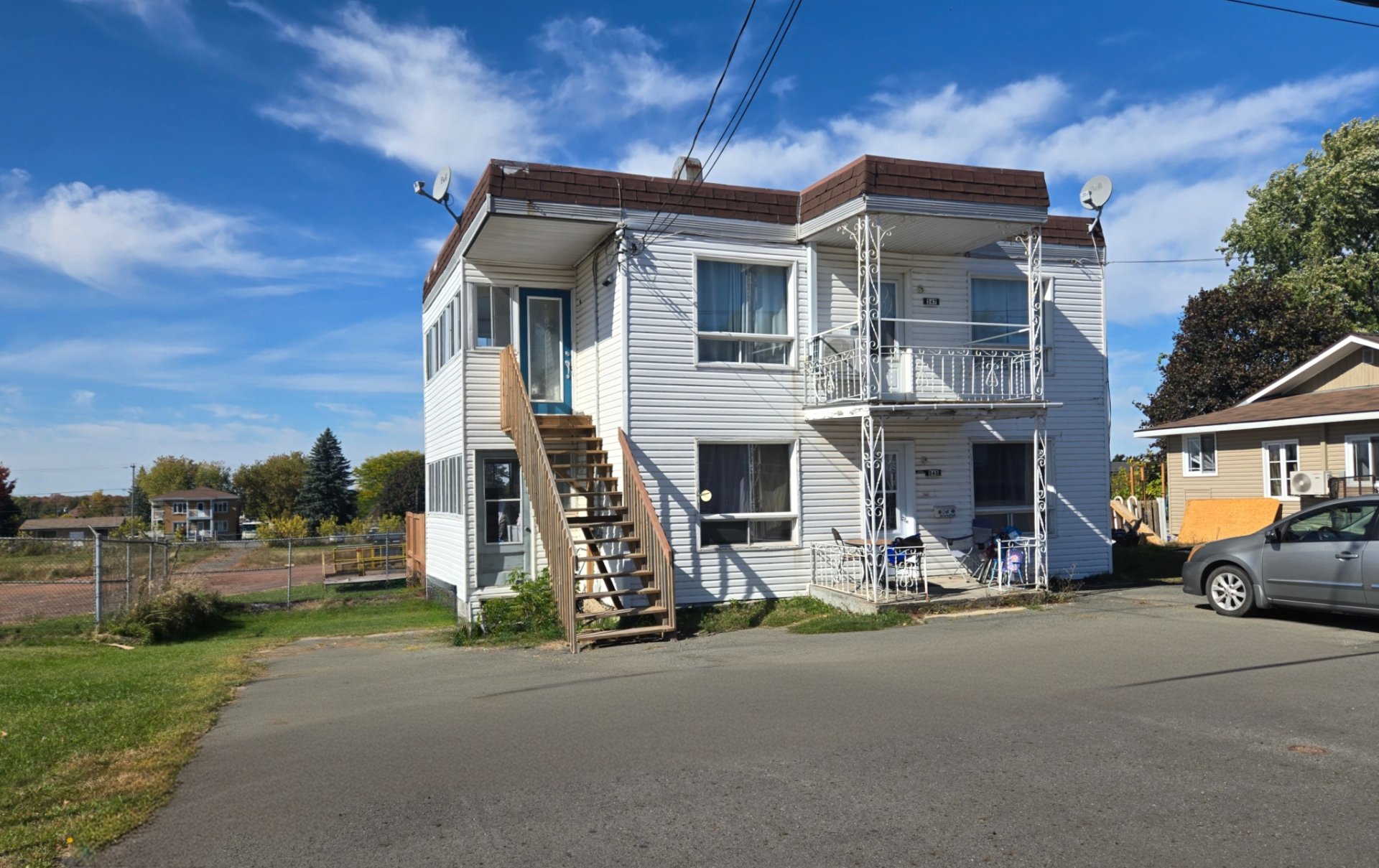 MLS: 24296843