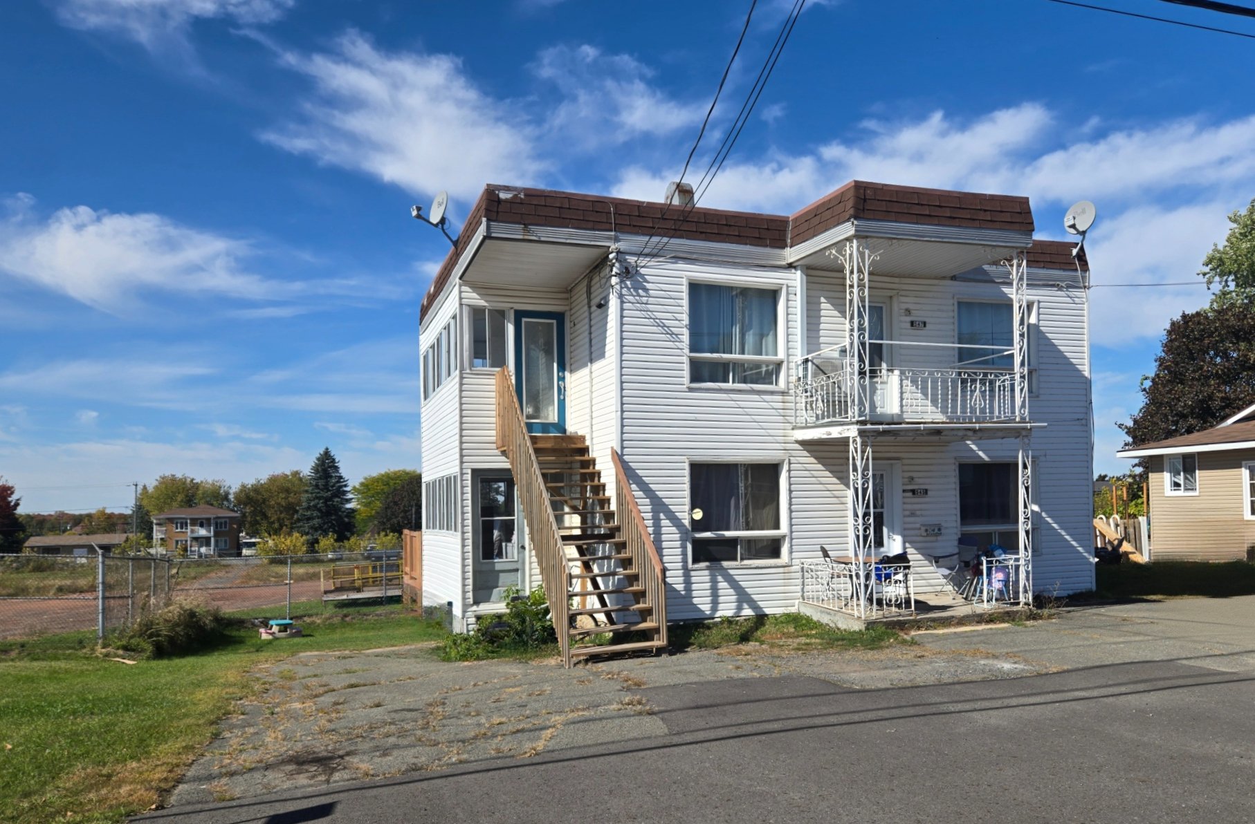 MLS: 28135176