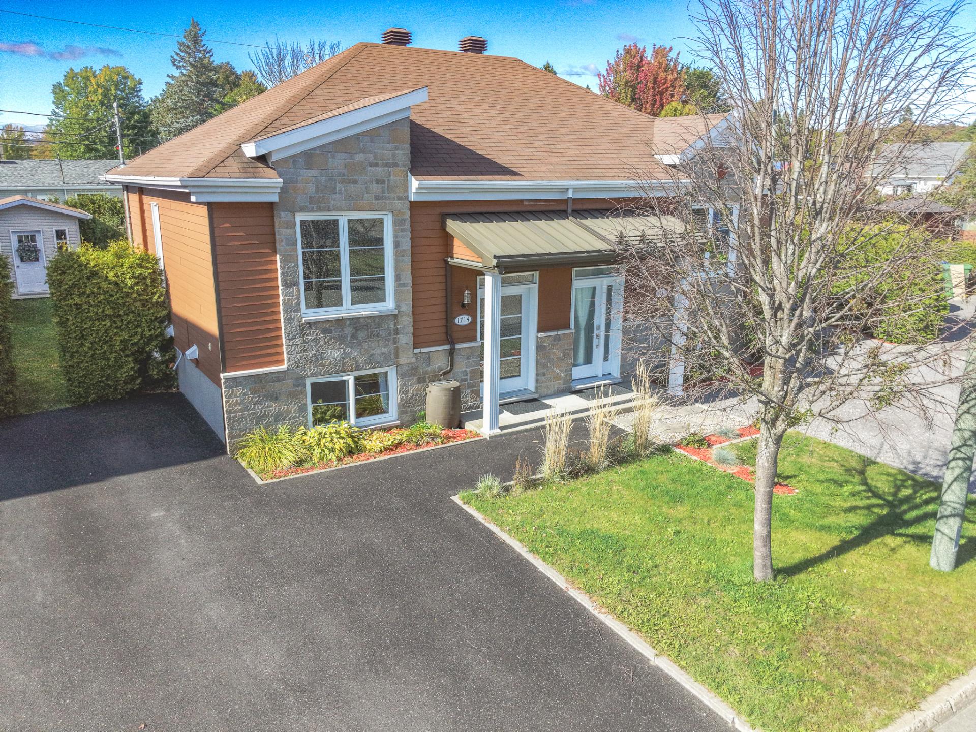 MLS: 15464959