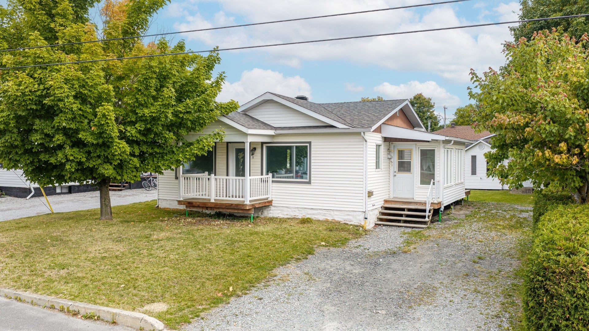 MLS: 15440075