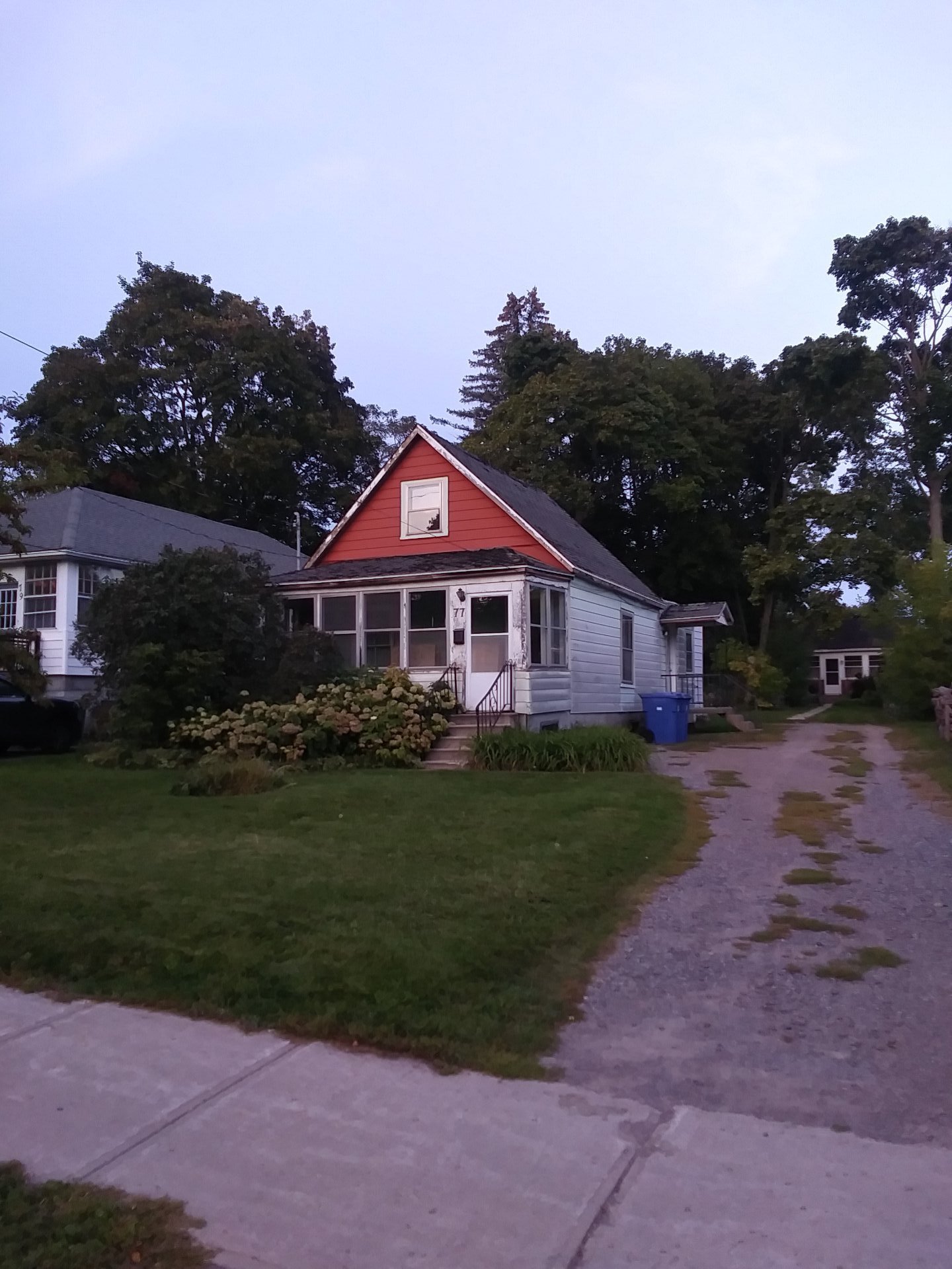 MLS: 21920417