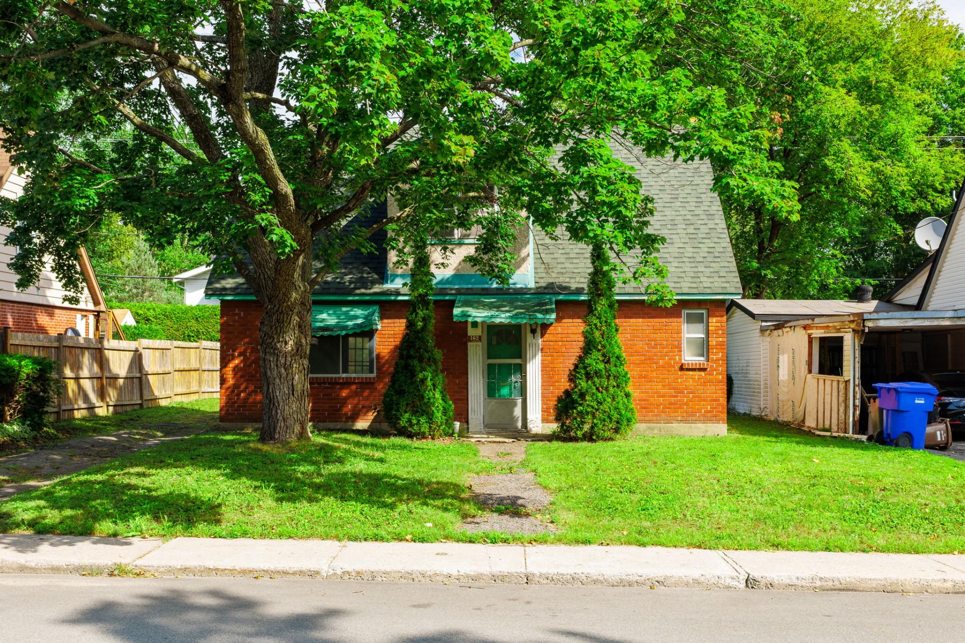 MLS: 13640934
