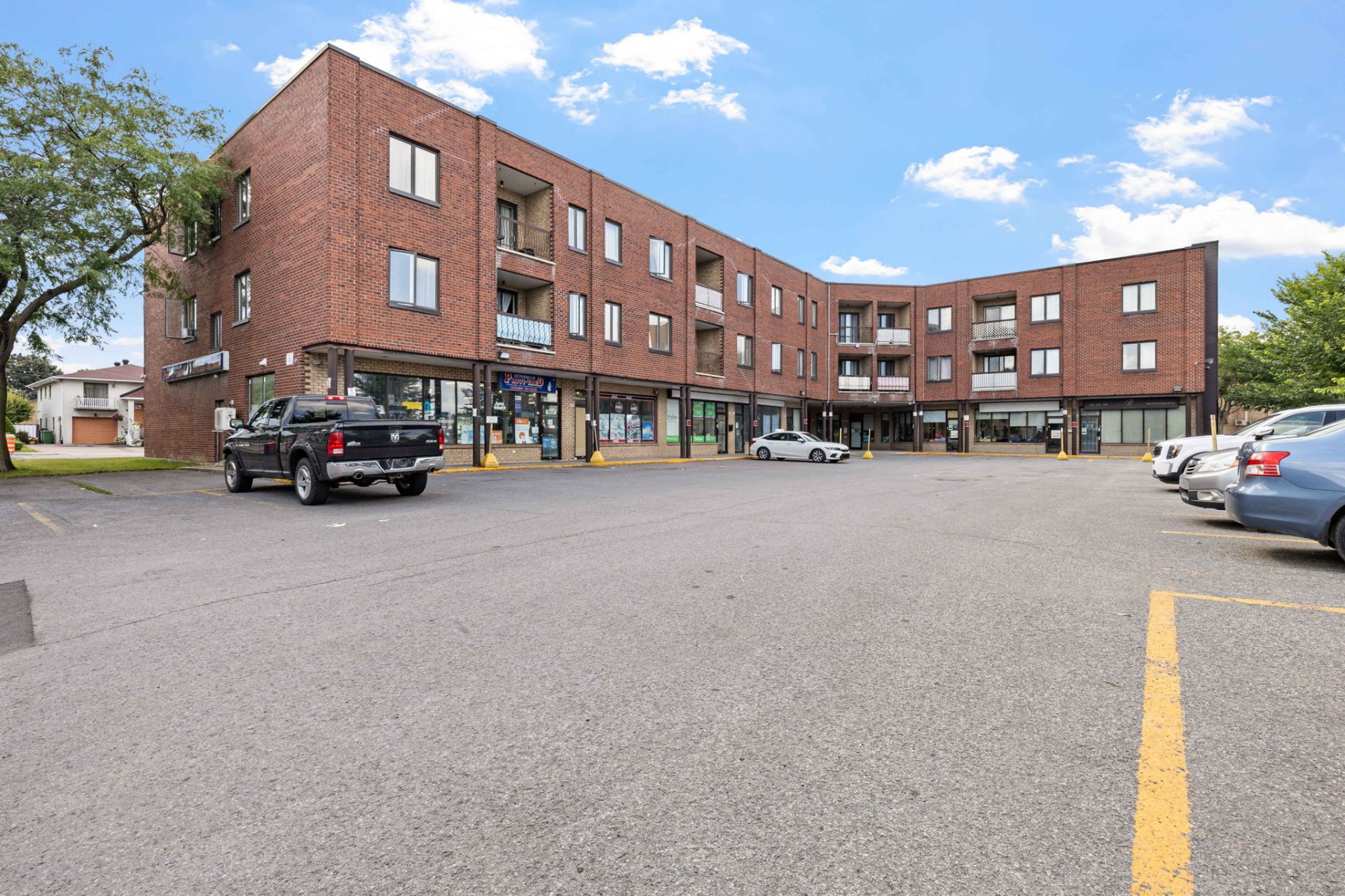 MLS: 18307975