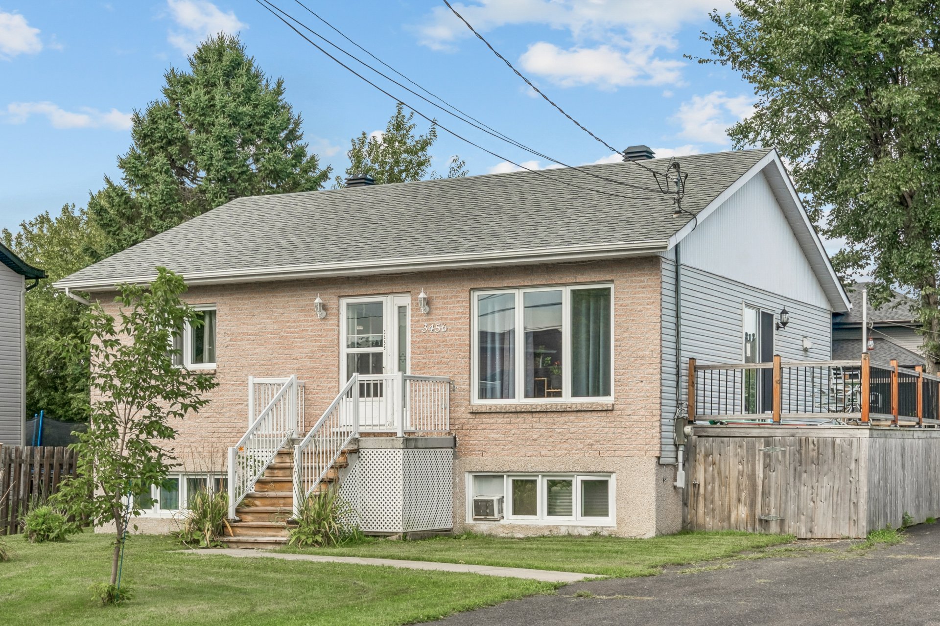 MLS: 27734458