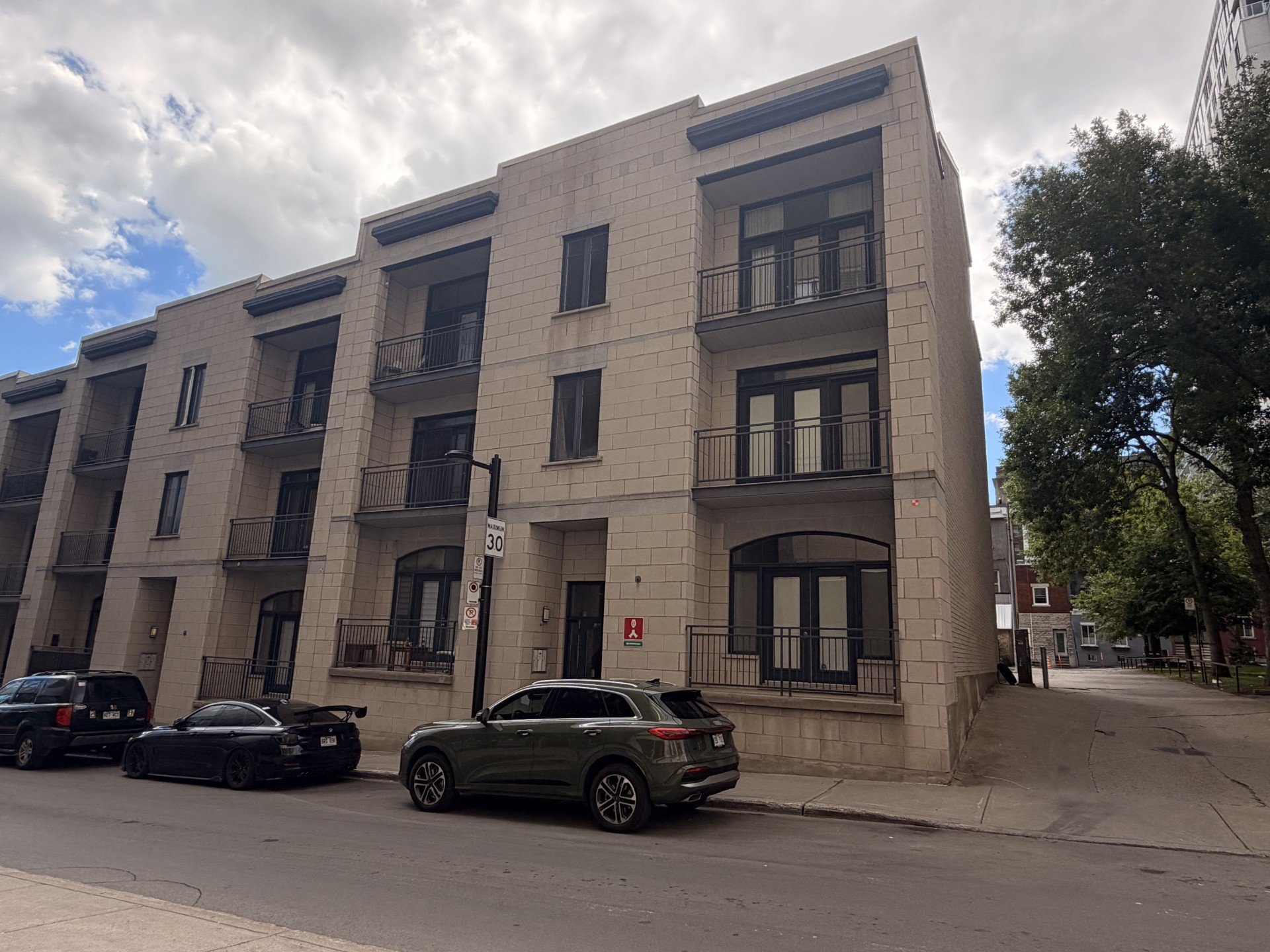 MLS: 22575206