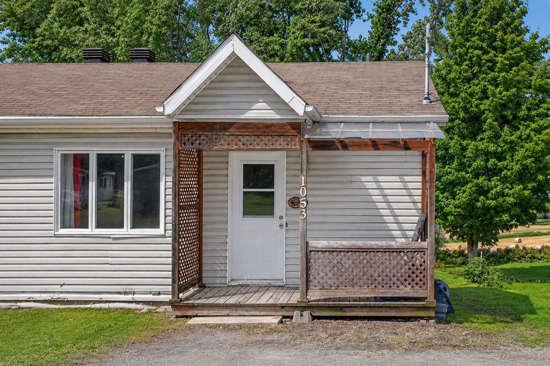 MLS: 17143687