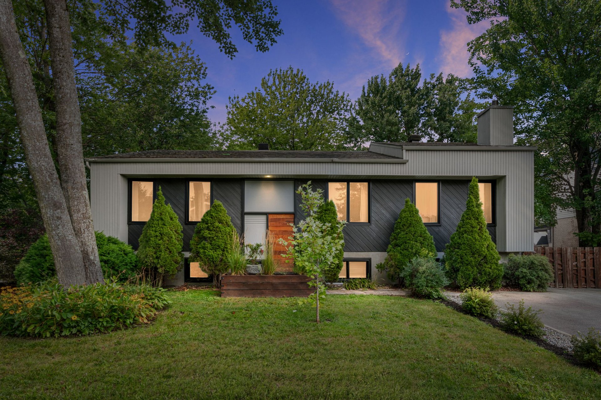 MLS: 14595674