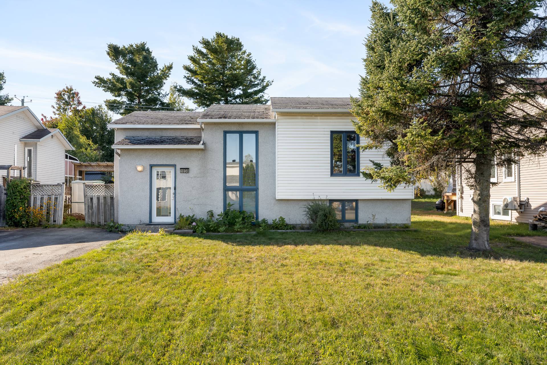 MLS: 23347397