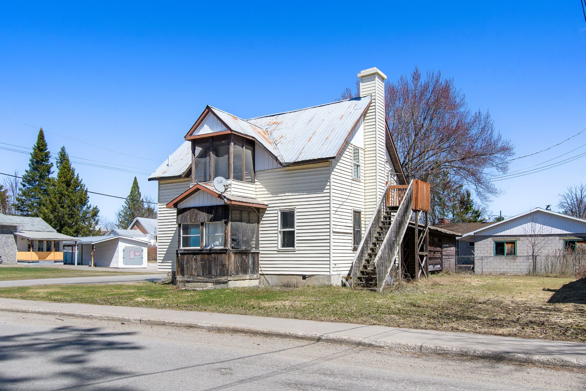 MLS: 25991413