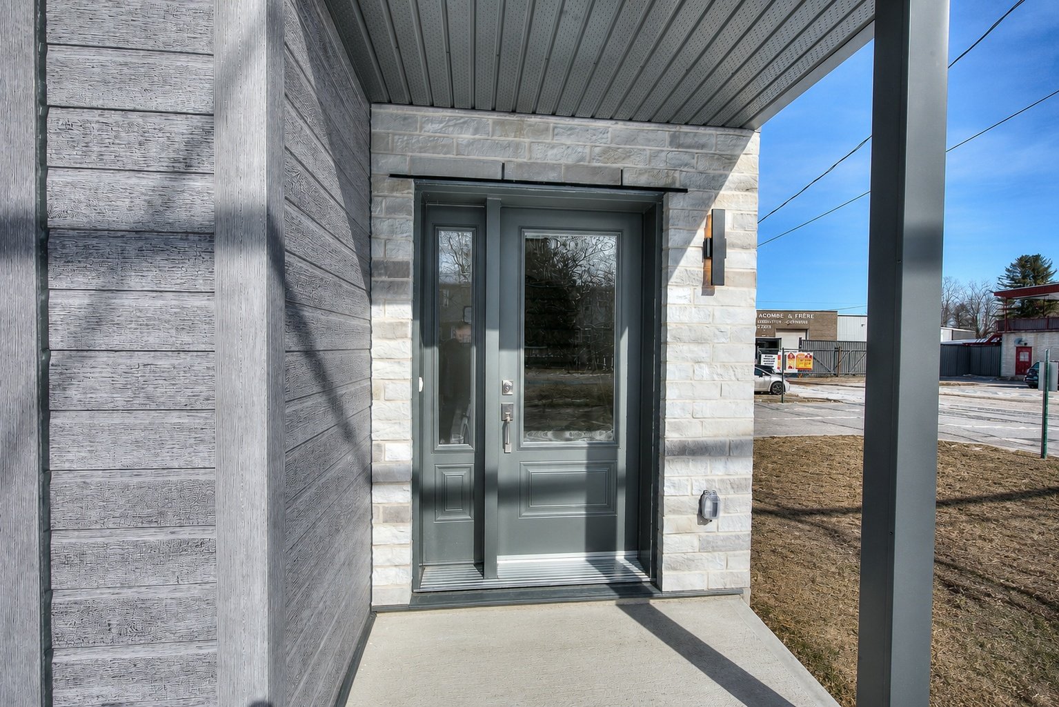 MLS: 26475750