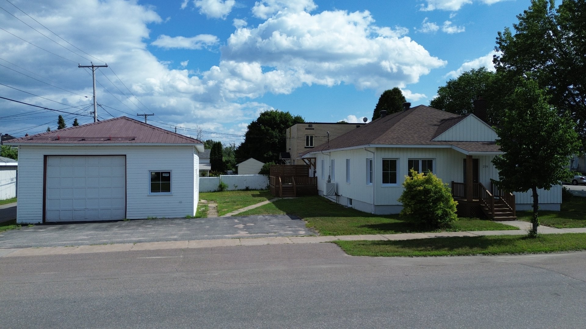 MLS: 25474467