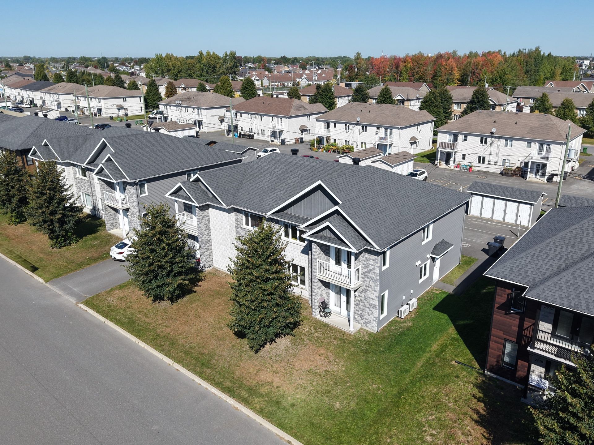 MLS: 28654701