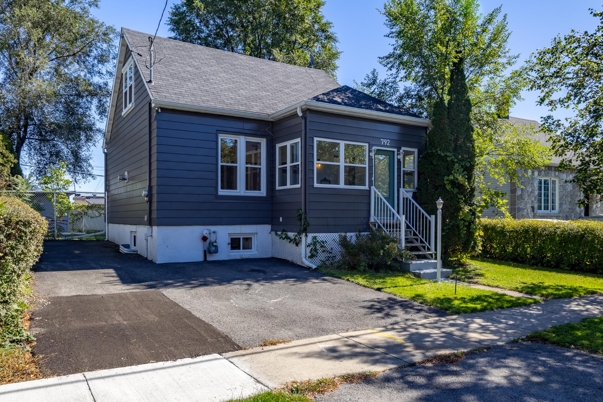 MLS: 13696943
