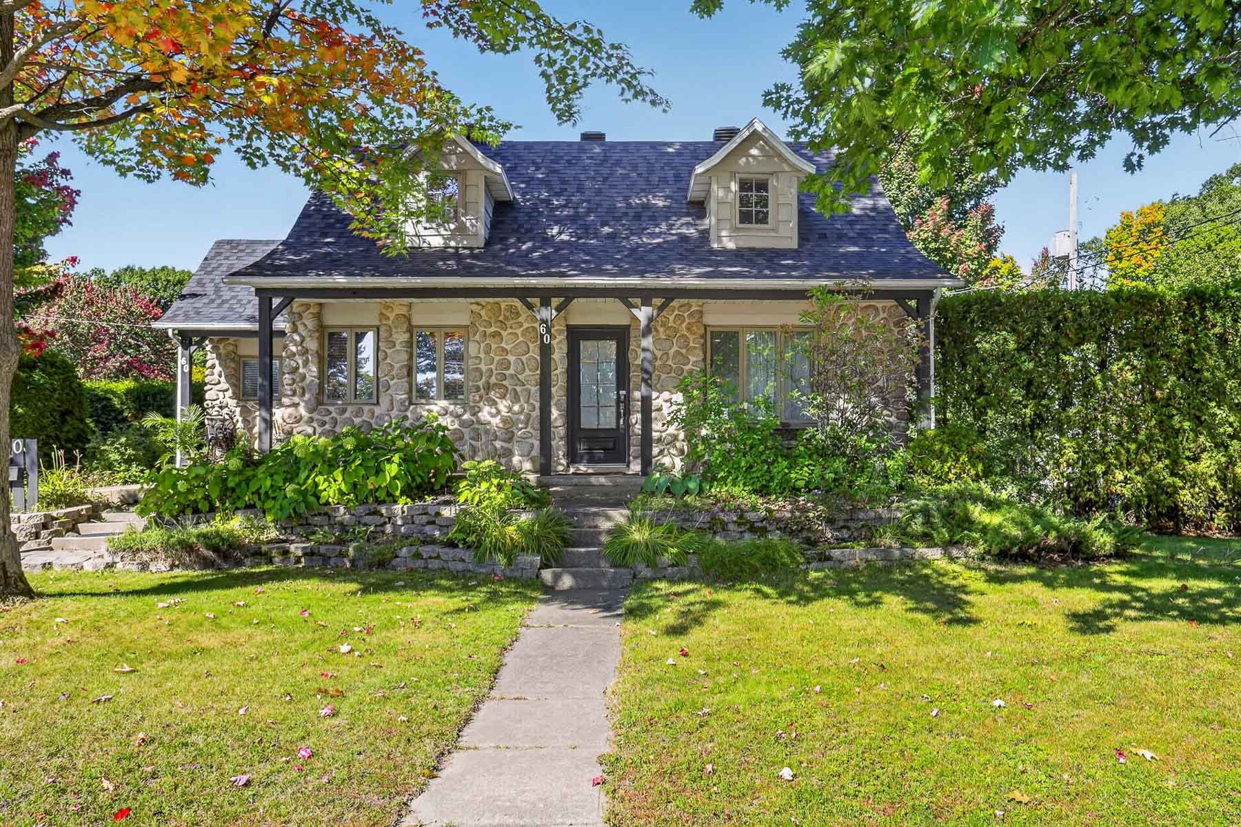 MLS: 22308531