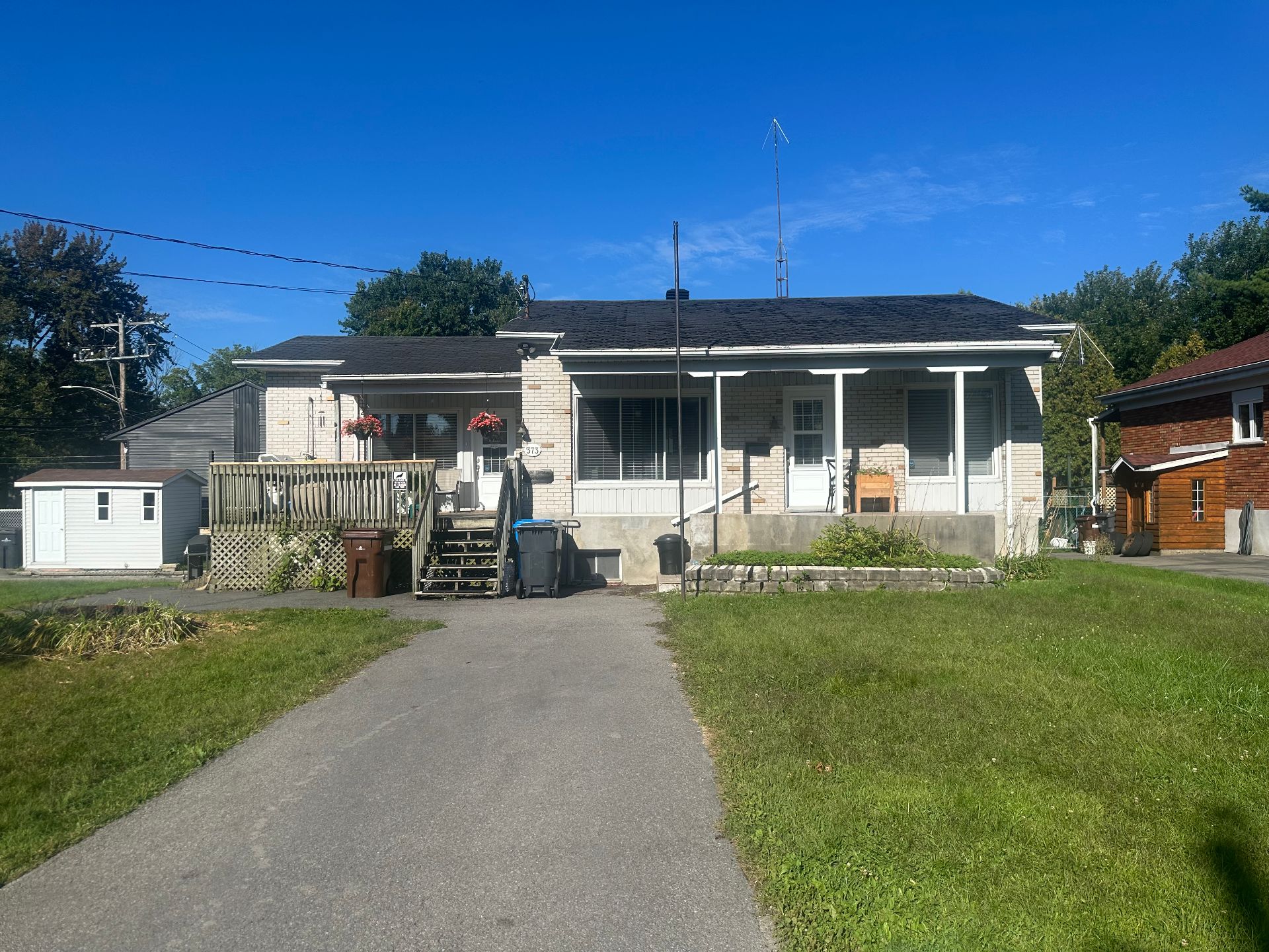 MLS: 17753194
