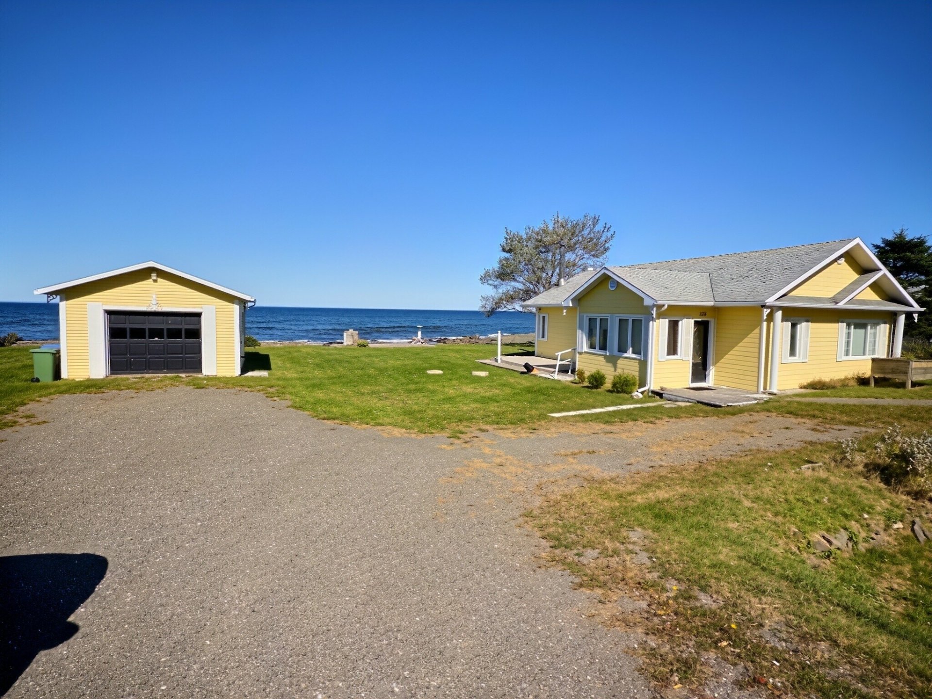 MLS: 22090914