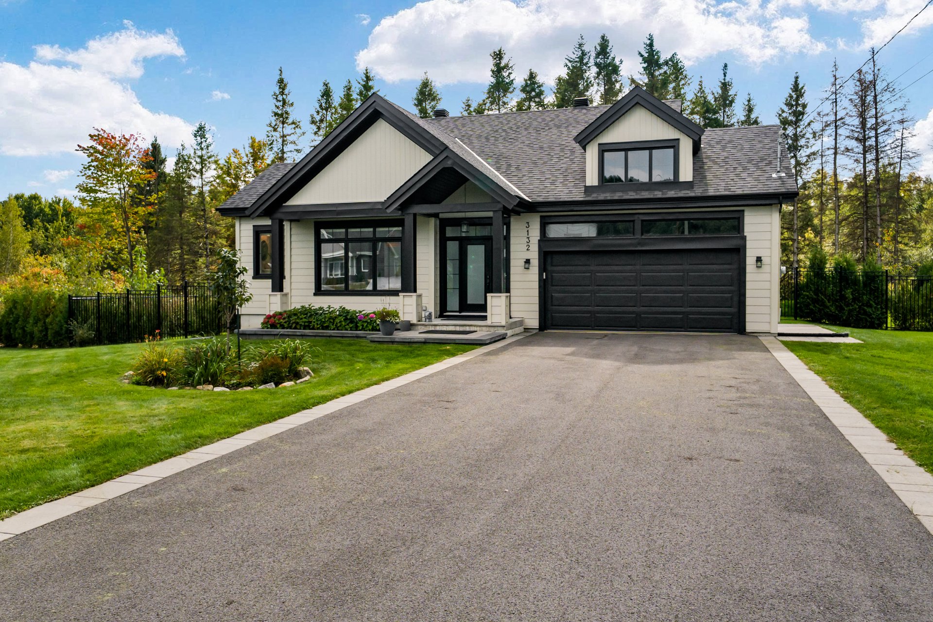 MLS: 27912159