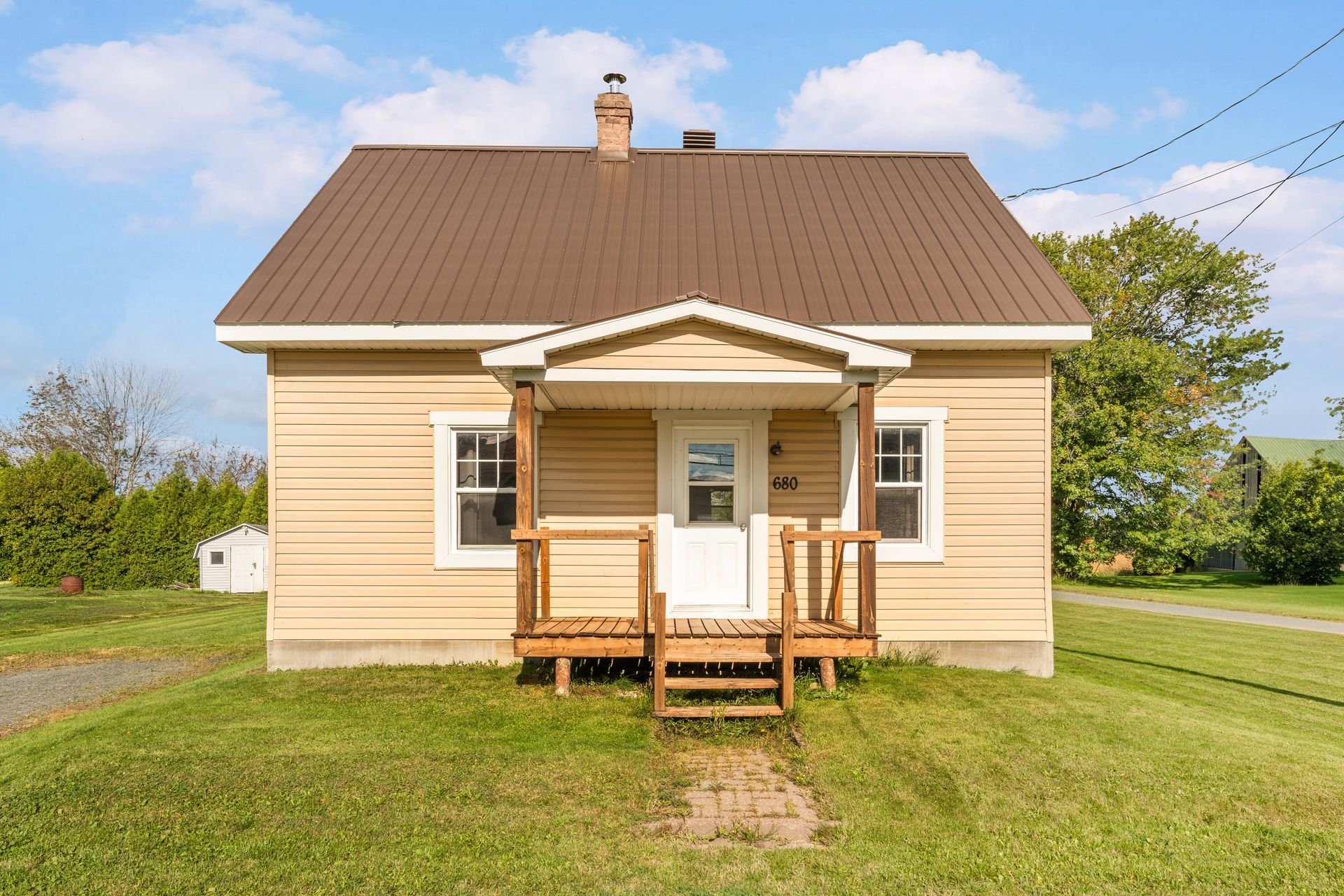 MLS: 17810535