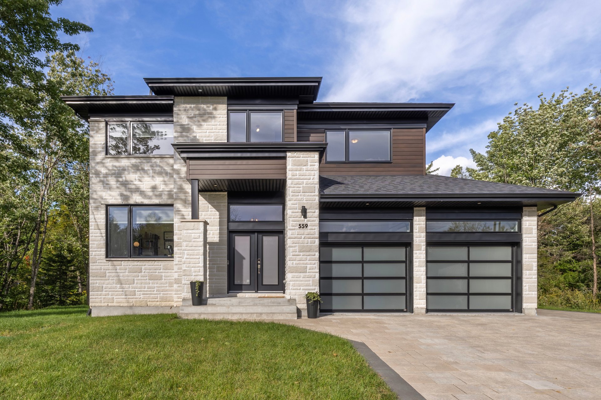MLS: 10946207