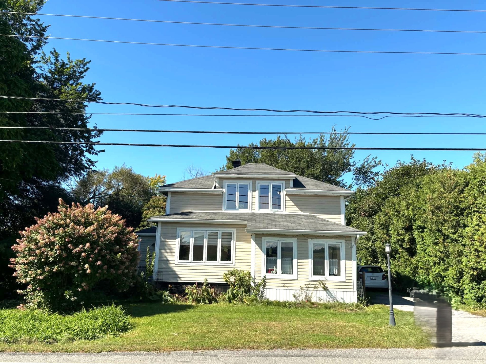 MLS: 27455542