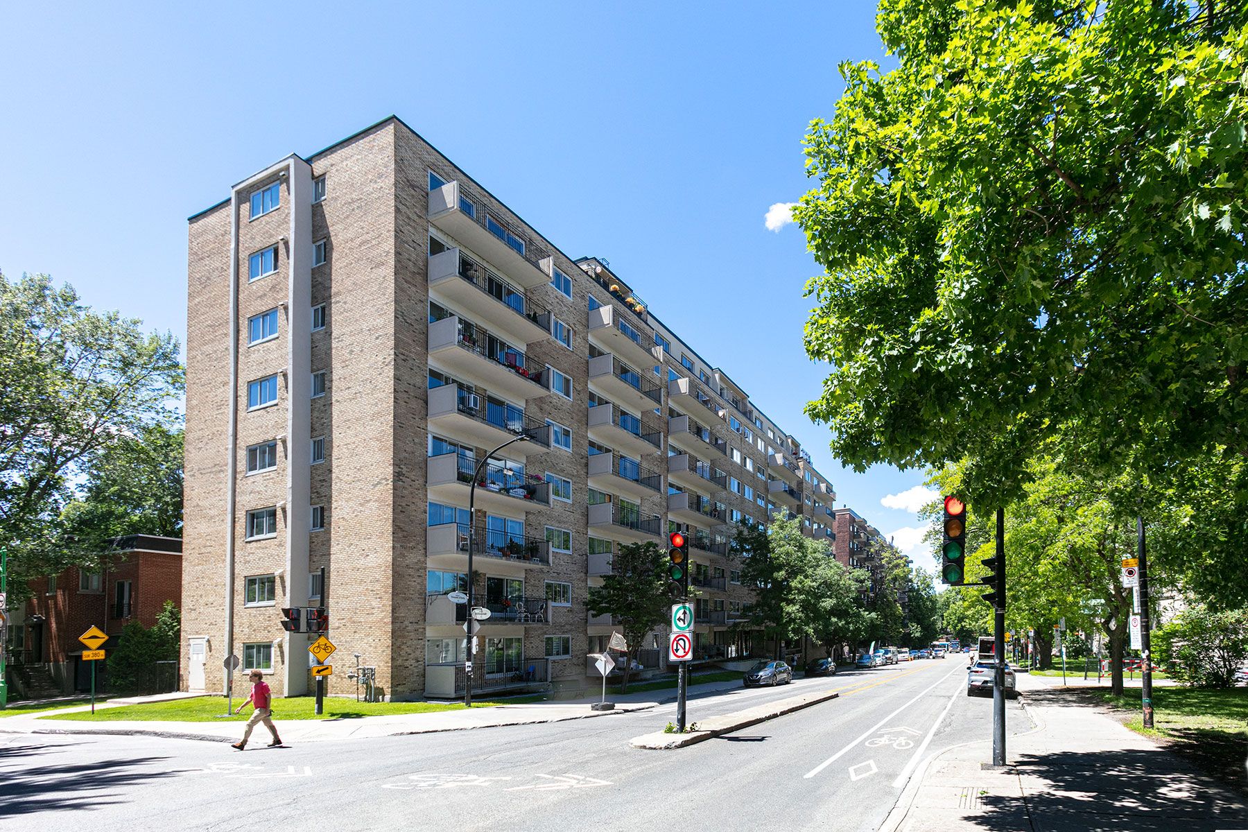 MLS: 24028937