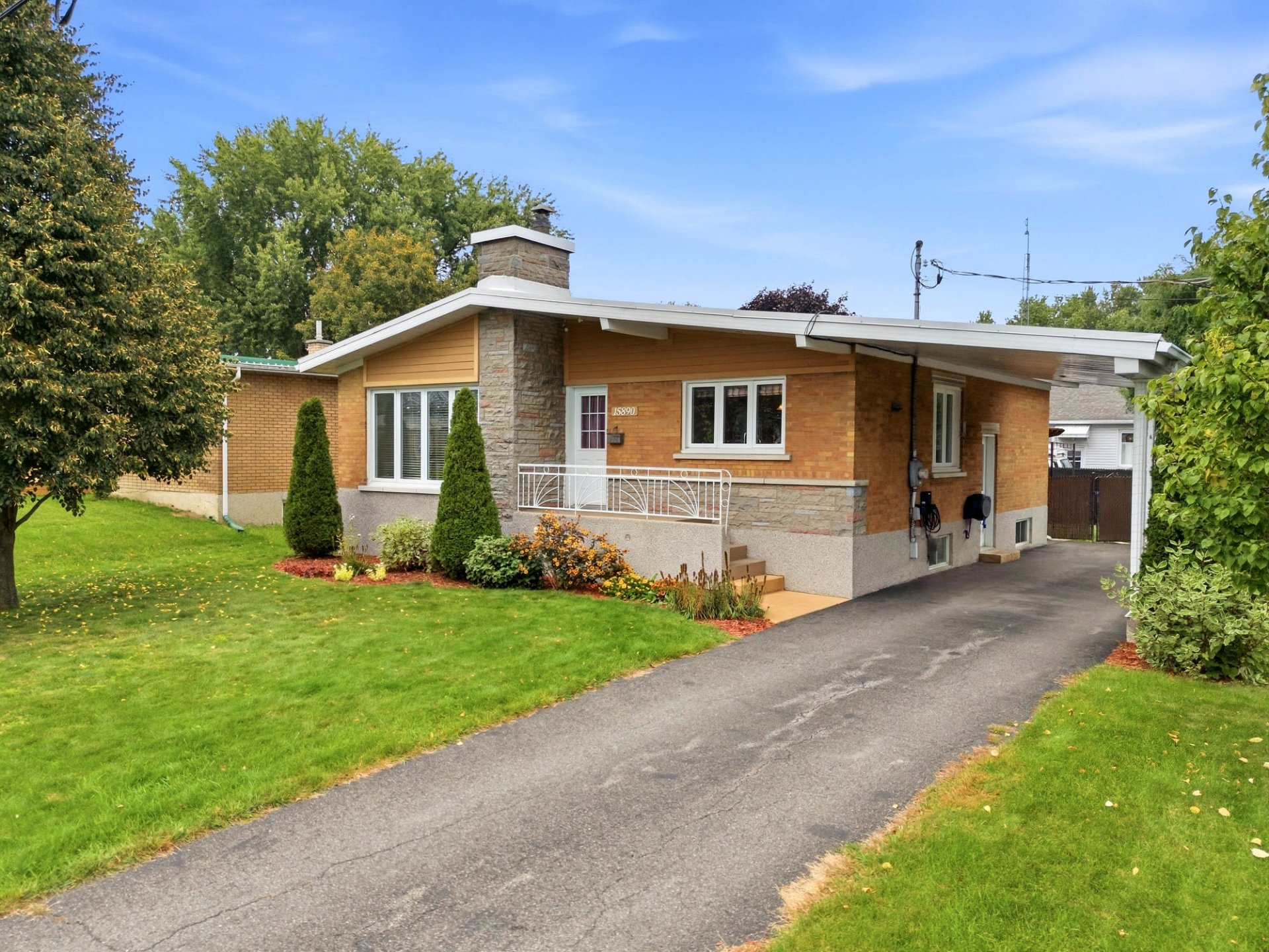 MLS: 20982747