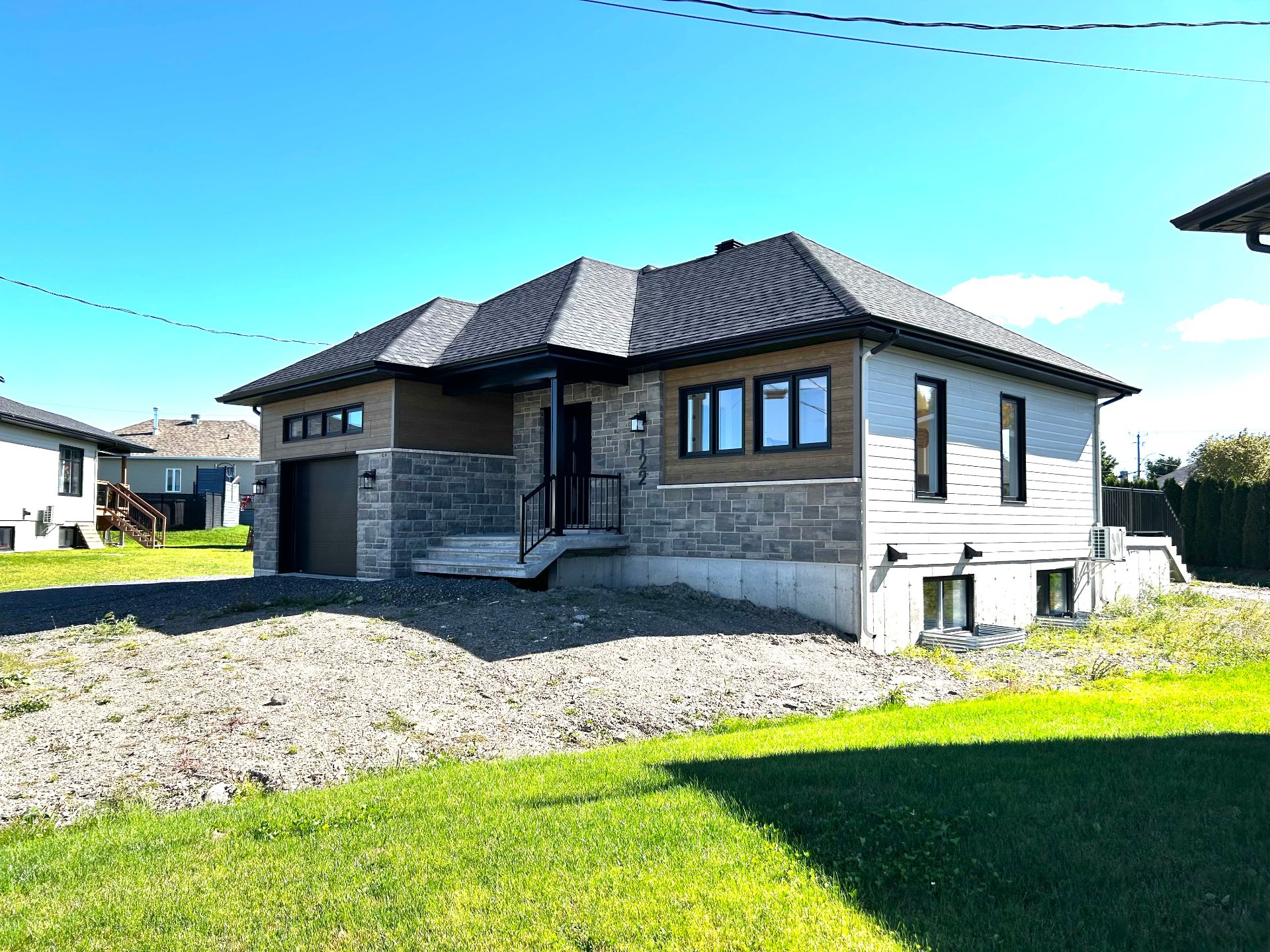 MLS: 24489376