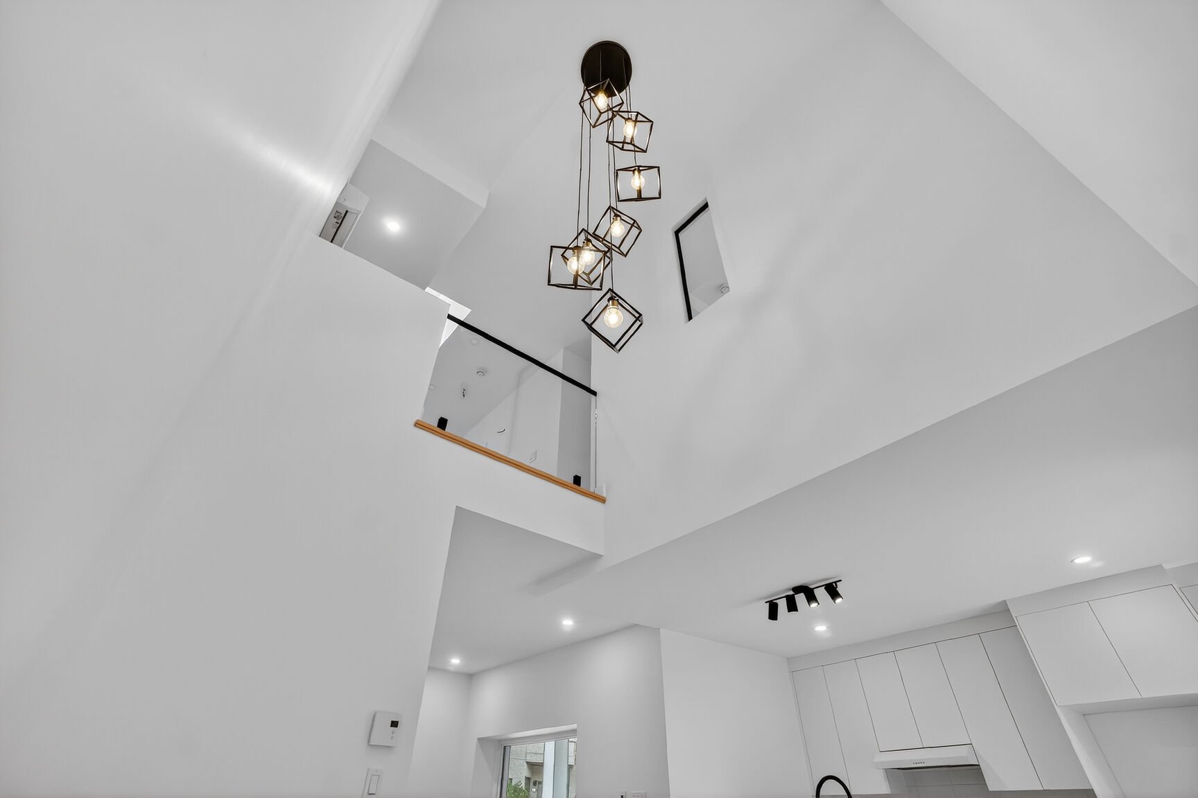 MLS: 28053614